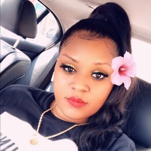 Meet your Posher, Kimberly